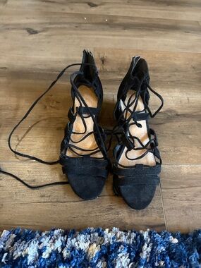 Black Lace-Up Madden GirlWomen’s Sandals
